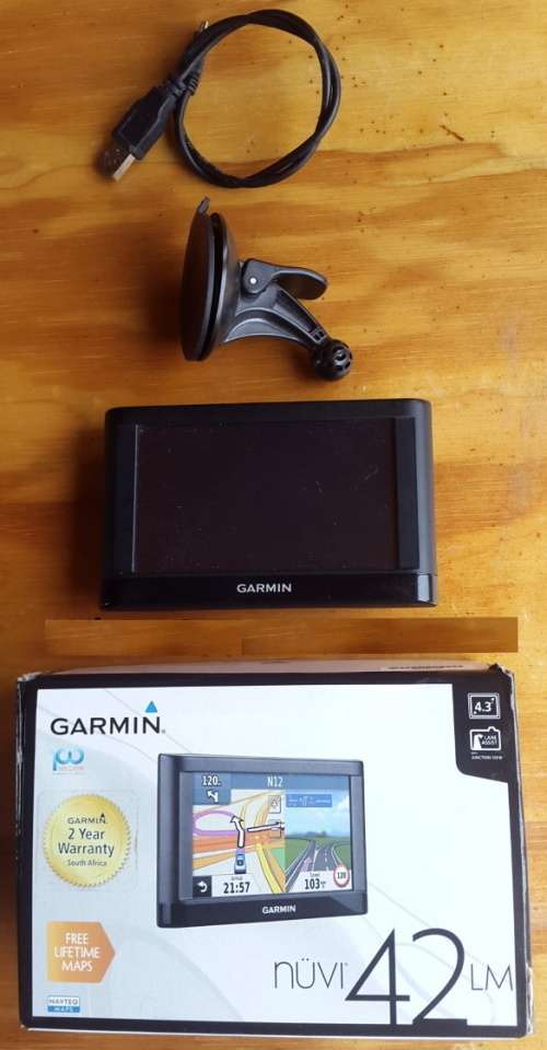 GARMIN GPS - NUVI 42LM (LifeTime Maps)