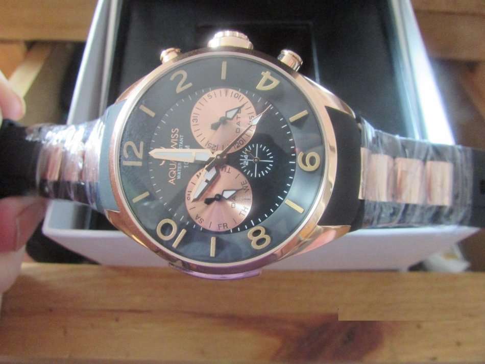 Swiss Movement I UNISEX I Aquaswiss Trax 5 Hand Black and Rosegold Stainless Steel Watch