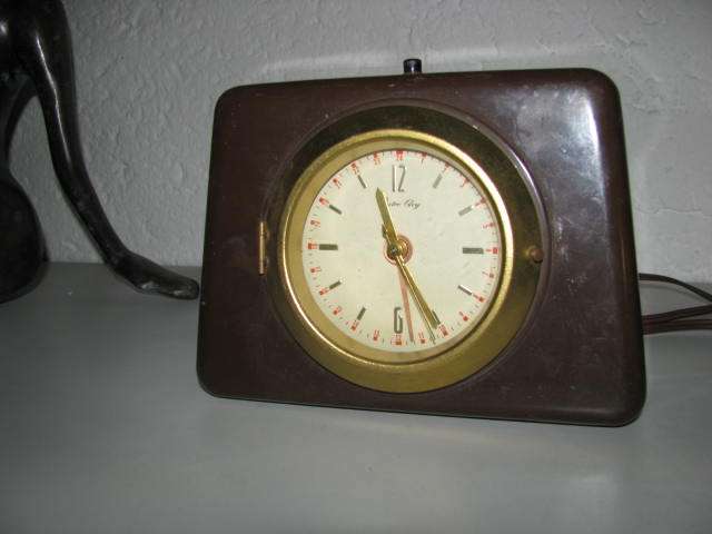 Art Deco Electro Boy Clock................R1 No reserve