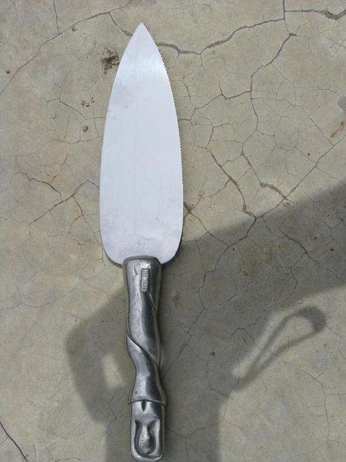 Metal Art Pie Knife