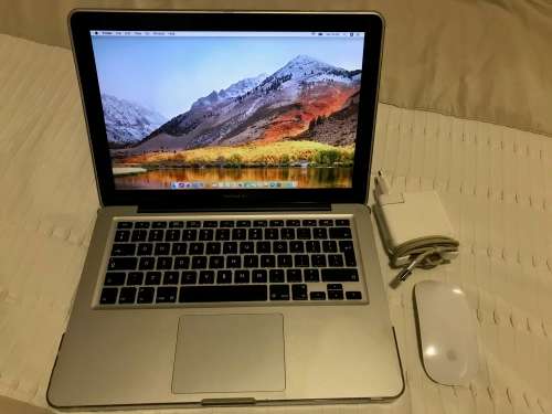 Apple MacBook Pro 13` Mid 2010