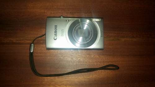 Canon IXUS 145 Silver + Extras - Free Delivery