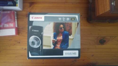 Canon IXUS 145 Silver + Extras - Free Delivery