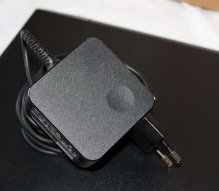 Lenovo IdeaPad 110 Core i5 + 5 Extras - Free Courier Delivery!