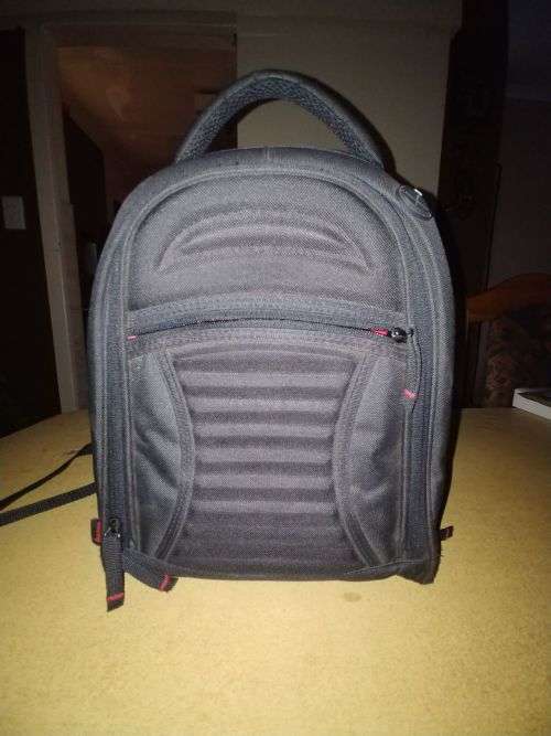 Canon 1000D DSLR Bundle - Free Courier Delivery!