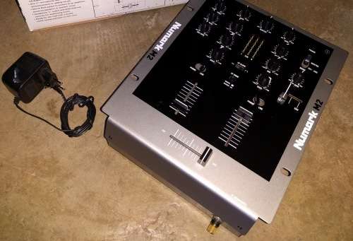 Numark M2 - Mixer