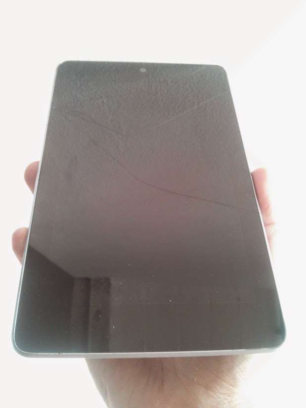 Nexus 7 - 2012 - 8GB - WiFi - Cracked screen