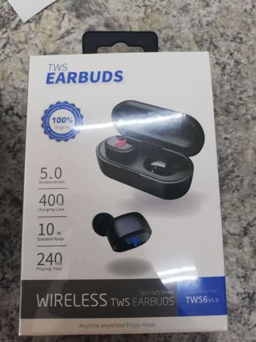 Wireless bluetooth earbuds