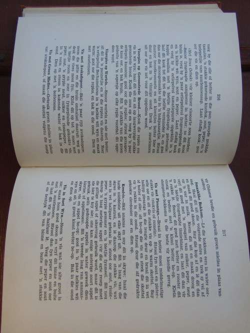 `KOS VIR DIE KENNER` DEUR C. LOUIS LEIPOLDT! 1933 EDITION.