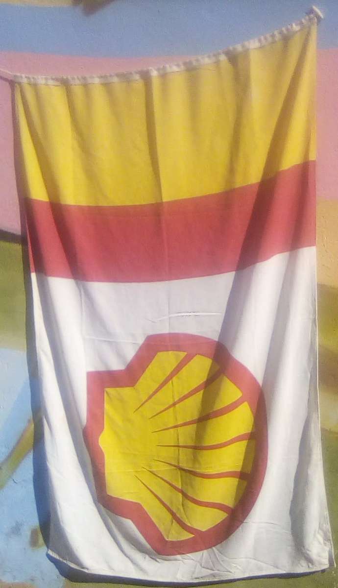 SHELL PETROLEUM - LARGE 105cm x 158cm FLAG made by NATIONAL FLAG, authentic.