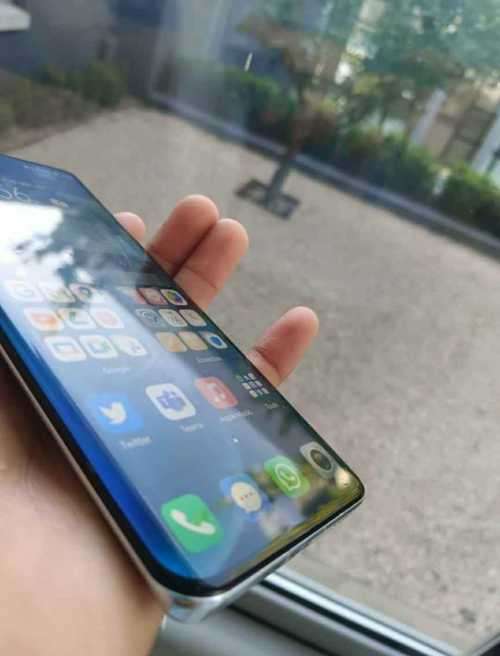 HONOR MAGIC 4 PRO SMARTPHONE -SNAPDRAGON 8 GEN 1 256GB STORAGE-