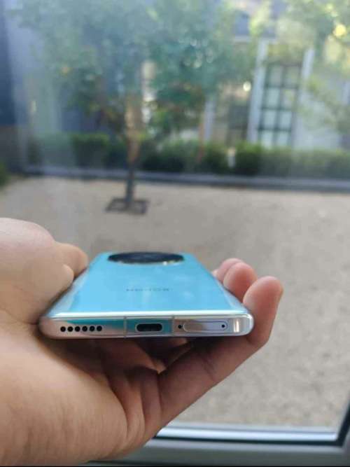 HONOR MAGIC 4 PRO SMARTPHONE -SNAPDRAGON 8 GEN 1 256GB STORAGE-