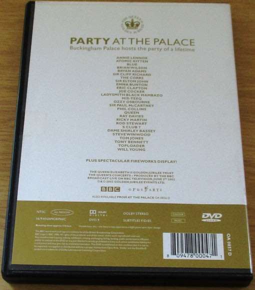THE QUEEN`S 2002 GOLDEN JUBILEE Party at the Palace Buckingham Palace