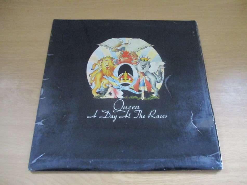 QUEEN A Day At The Races 1976 South African Pressing LP VINYL RECORD