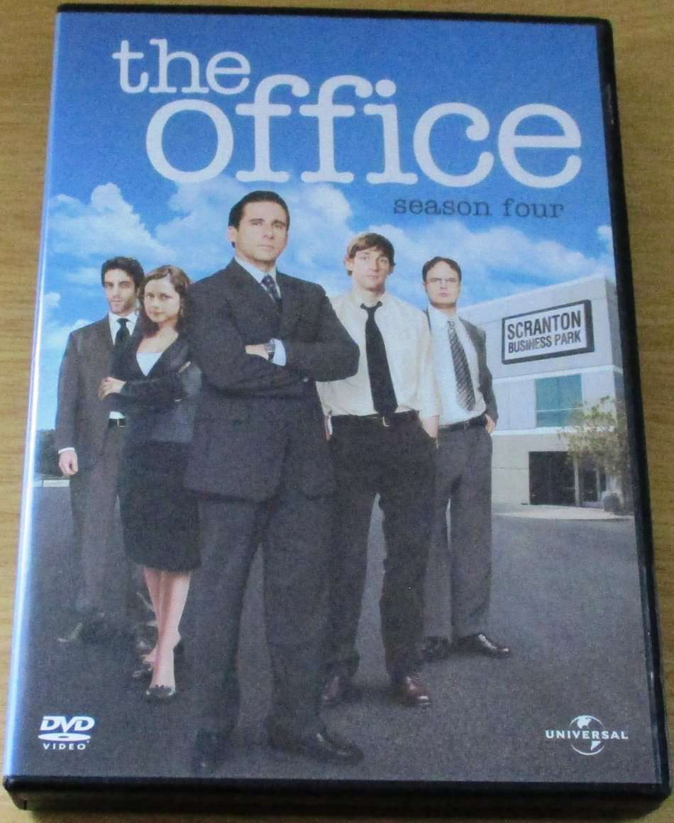 THE OFFICE Season 4  [SHELF D1]