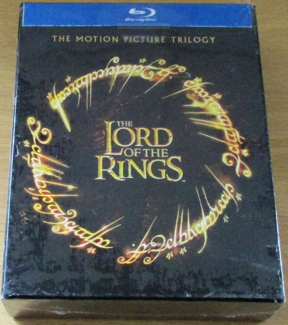 LORD OF THE RINGS Motion Picture Trilogy Blu Ray BOX SET [BLU RAY SHELF]