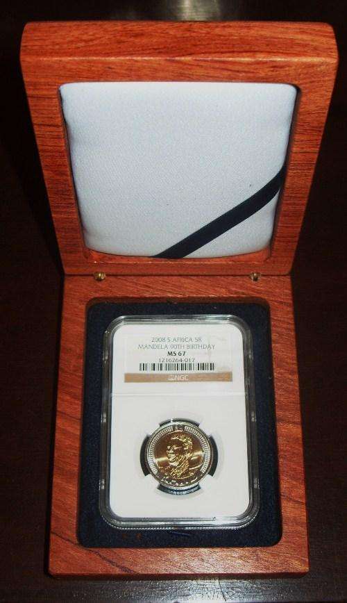 @@LOOK @@ Birthday R5 NGC MS67 in Rosewood NGC Display Case