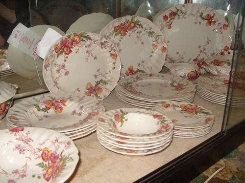 @@RARE@@ 35 Piece  Royal Doulton Sherborne Dinner Service - PERFECT