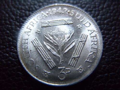 South Africa - 1942 Silver 3d - BRILLIANT UNC