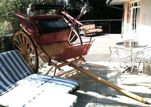 Authentic vintage and VERY RARE romantic x2 Wheel design horse carriage