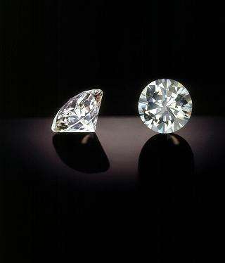 2 x 2.88mm - 2.89 mm ( MATCHING PAIR ) Natural Round Brilliant Diamonds - 0.18 cts Combined Weight
