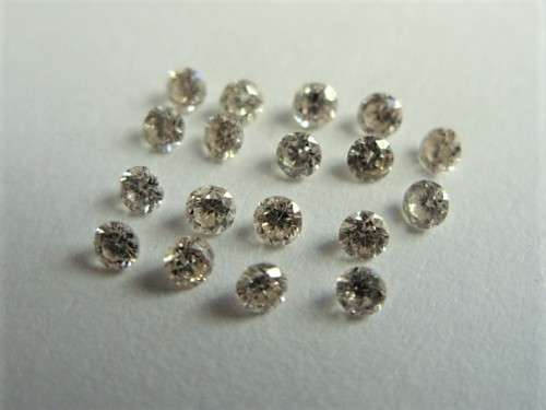 18 x 1.50 - 1.60 mm Round Brilliant Natural Diamonds - 0.28 cts Combined Weight