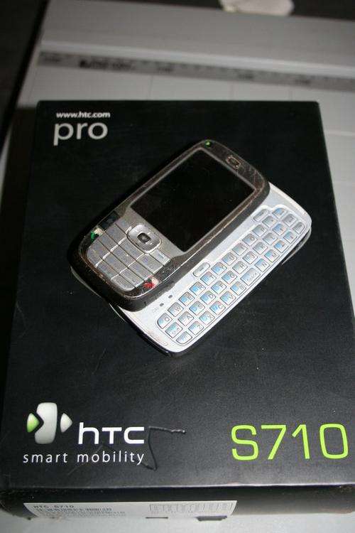 HTC S710