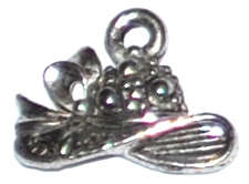 Nickel Hat charm 13mm x 10mm (3pcs)