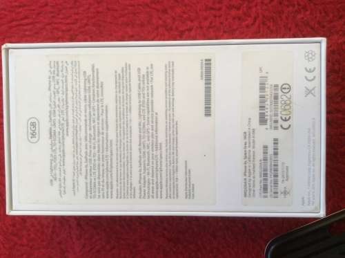 Mint condition Apple iPhone 6s 16gb Space Grey - original box & access & screen protector & case