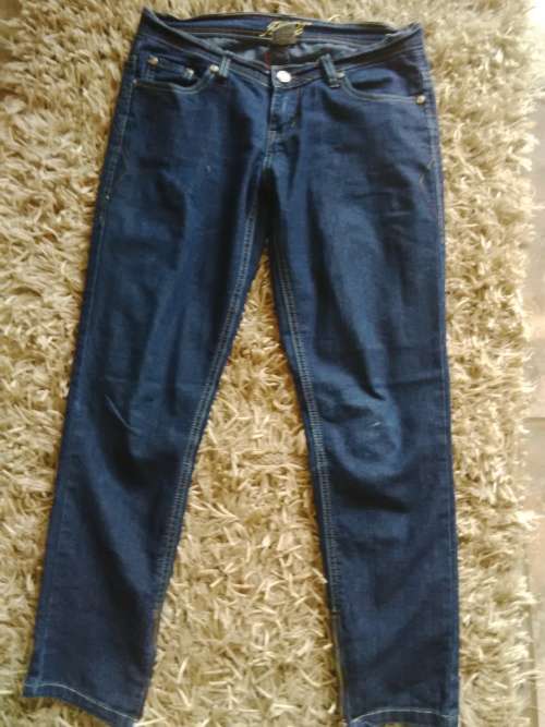 LADIES ANKLE GAZER JEAN SIZE 8/32