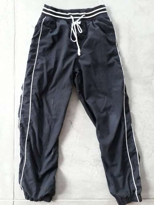 BOYS TRACKPANTS 9-10 YEARS