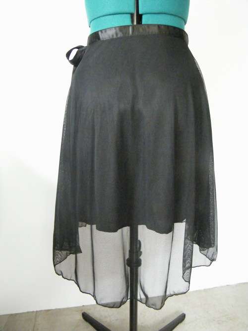 SOFT TULLE WRAP SKIRT SIZE 34