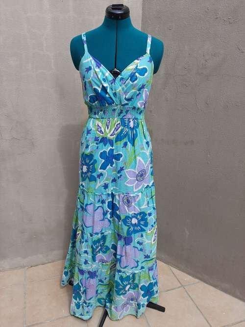 FLORAL BLING DRESS SIZE M