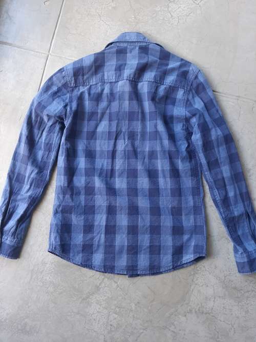 MENS SHIRT SIZE SMALL