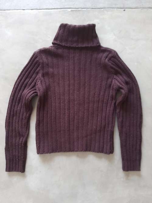 Chunky knitwear- size med
