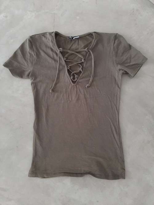 OLIVE GREEN T-SHIRT SIZE SMALL