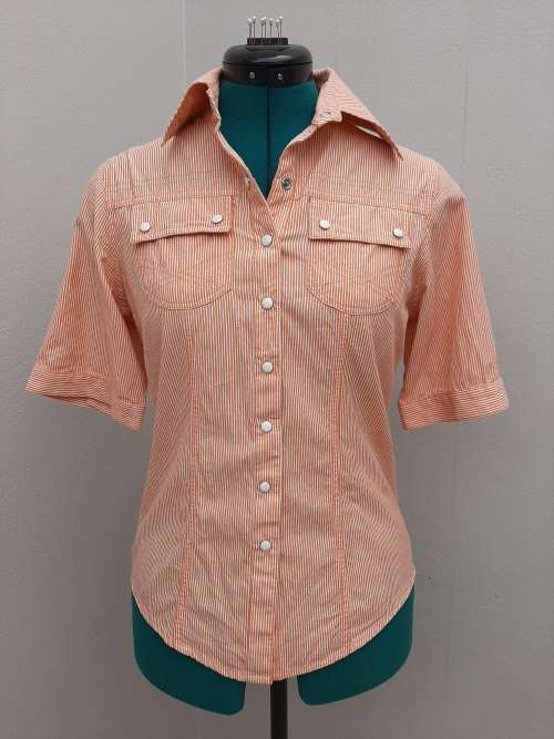 JOHN DEERE SHIRT SIZE S