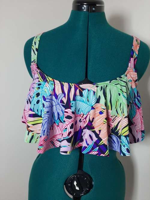 STUNNING BIKINI TOP SIZE MED