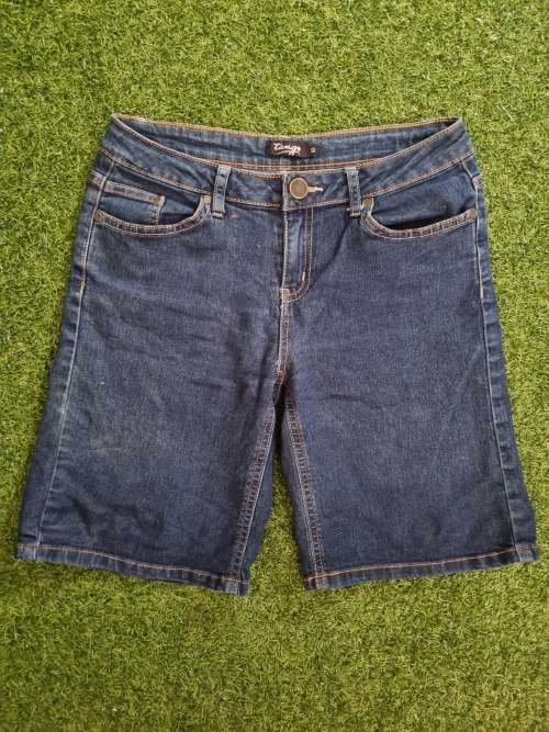 DENIM SHORT SIZE 32