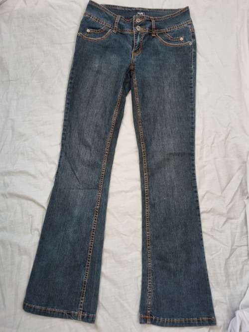 BOOTLEG JEANS SIZE 8