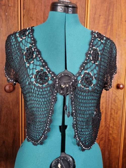 CROCHET BOLERO SIZE MED