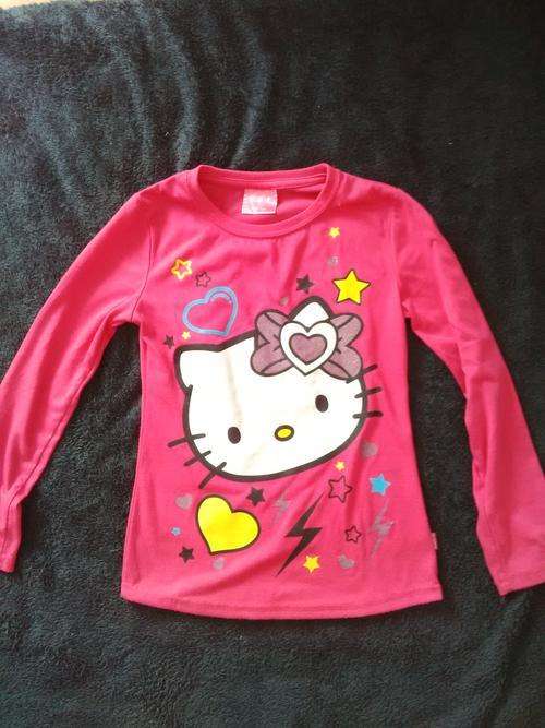HELLO KITTY TOP 8/9 YEARS