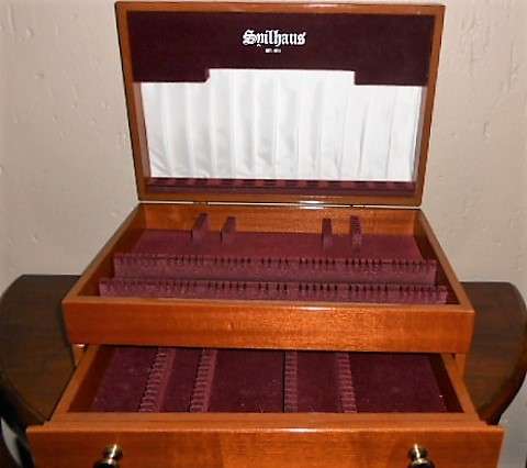 Wooden Cutlery Canteen/box with two layers: Spilhaus