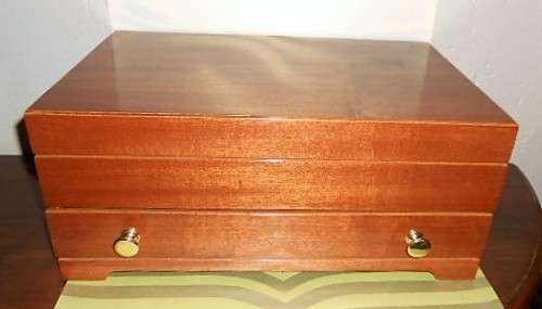 Wooden Cutlery Canteen/box with two layers: Spilhaus