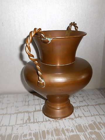 SALE: Copper Spittoon  / Wine Tasting Dump Pot