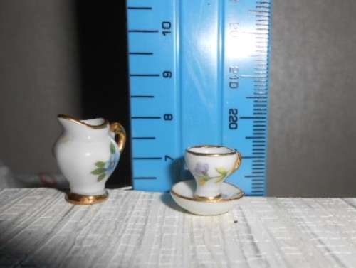 Miniature Limoges  7 piece Tea set  Floral with gold detail p88