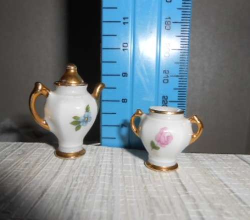Miniature Limoges  7 piece Tea set  Floral with gold detail p88
