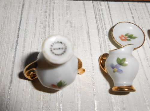 Miniature Limoges  7 piece Tea set  Floral with gold detail p88