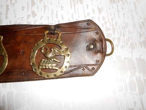 Antique Horizontal Horse Brass leather strap/harness with 6 Brasses