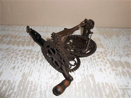 Antique Cast Iron Apple Peeler Sinclair Scott Baltimore late 1800¿s Iron with Hearts